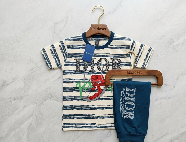Half sleeve Shirt set