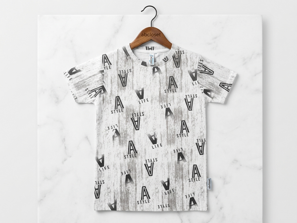 Half sleeve T-shirt